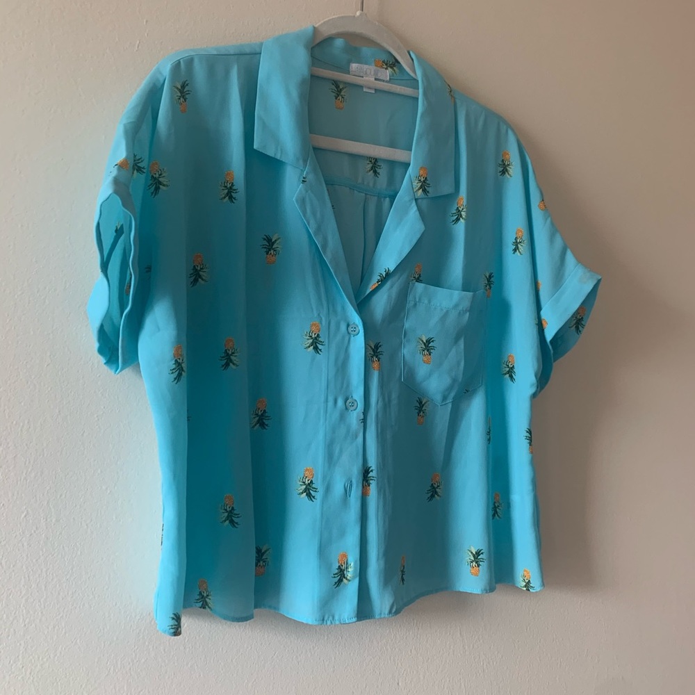 Pineapple print top